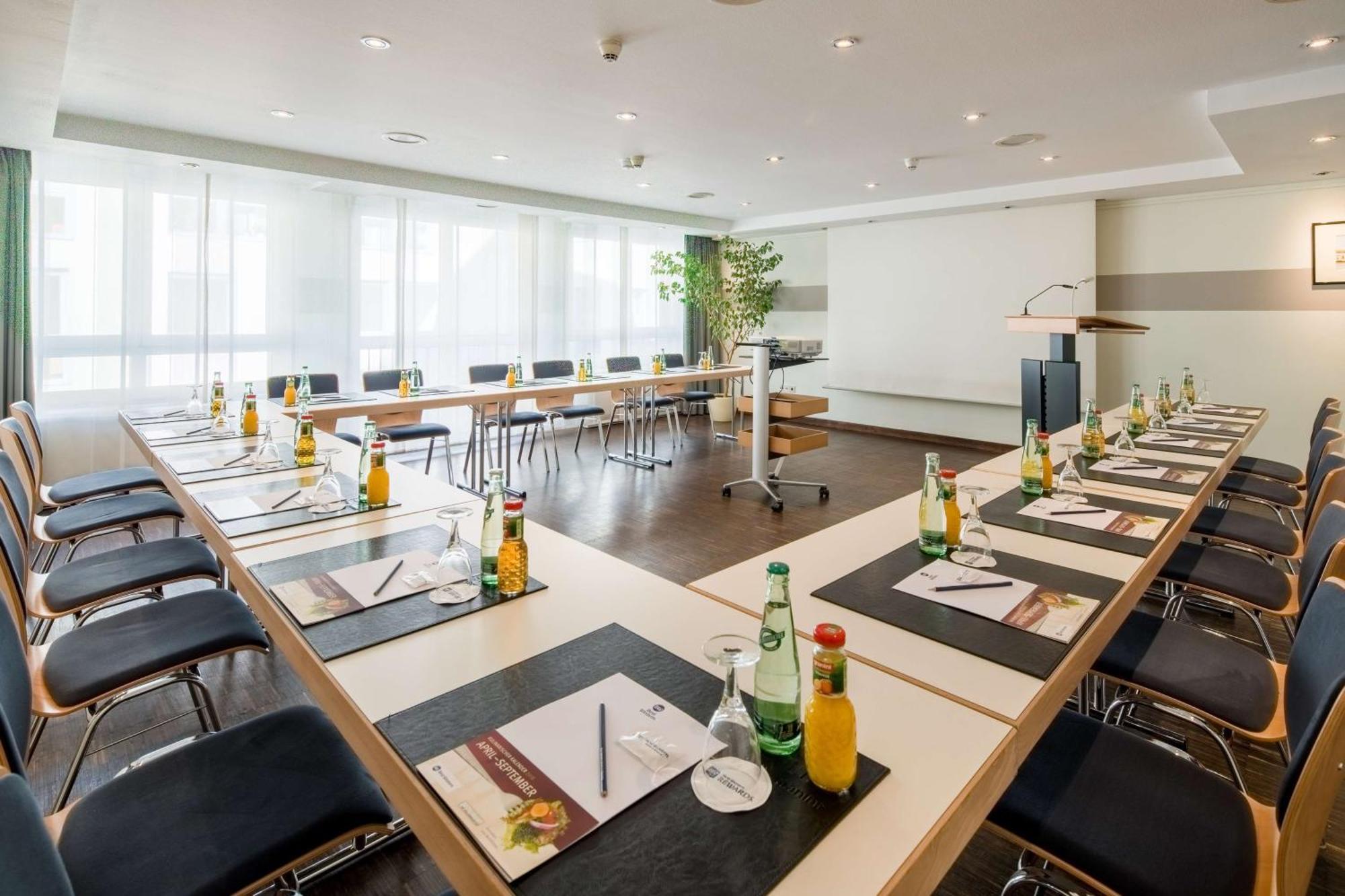 Western Am Straßberger Tor 4*