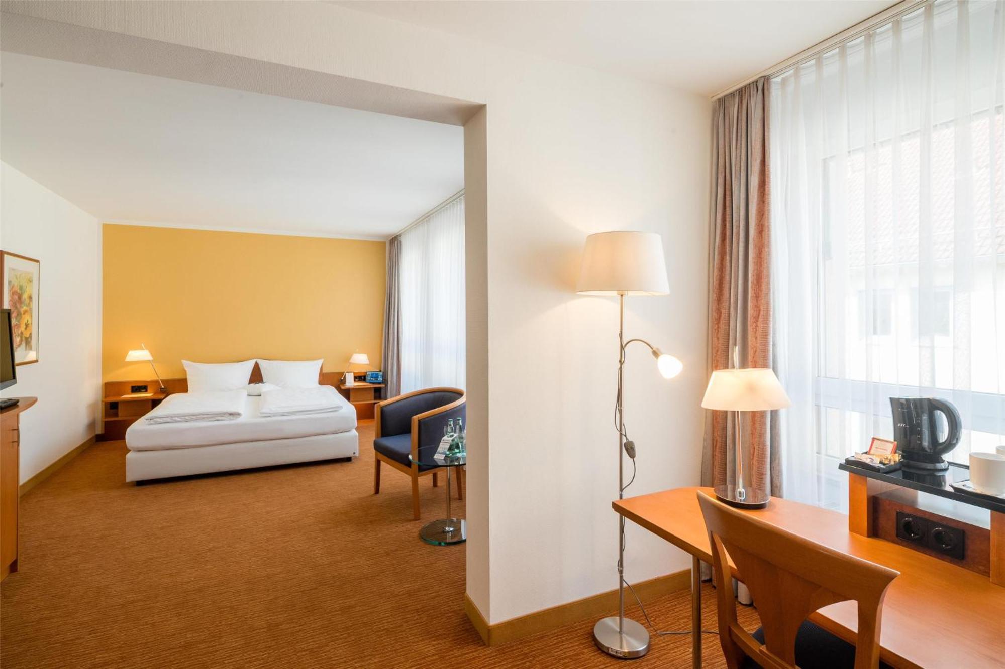 Western Am Strassberger Tor Hotel Plauen