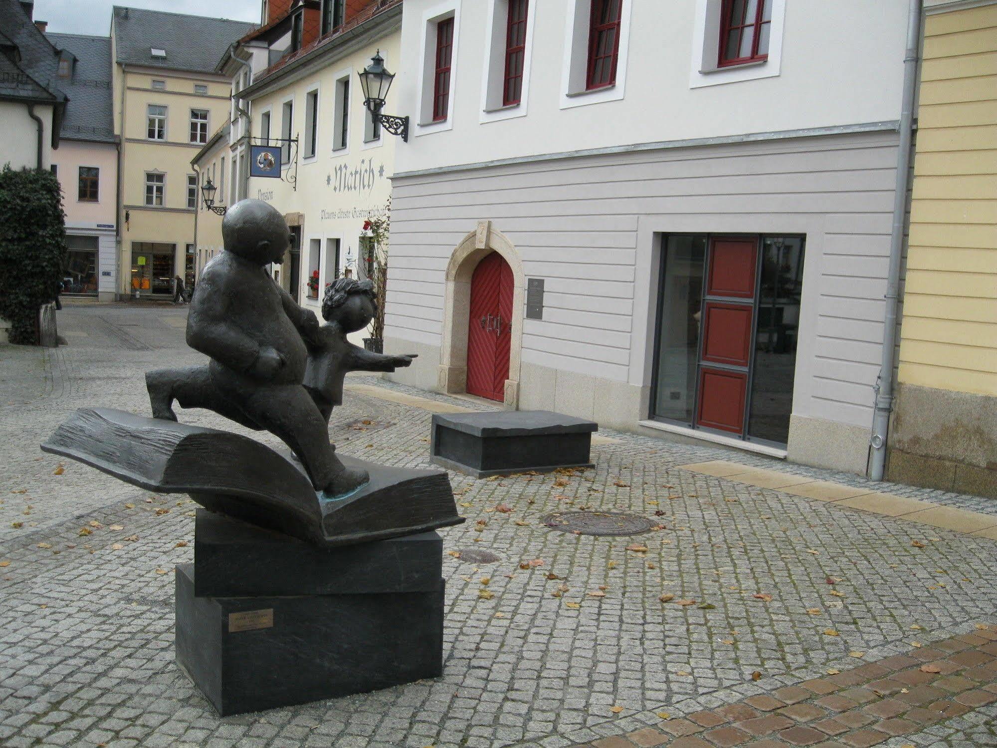 Western Am Strassberger Tor 4*